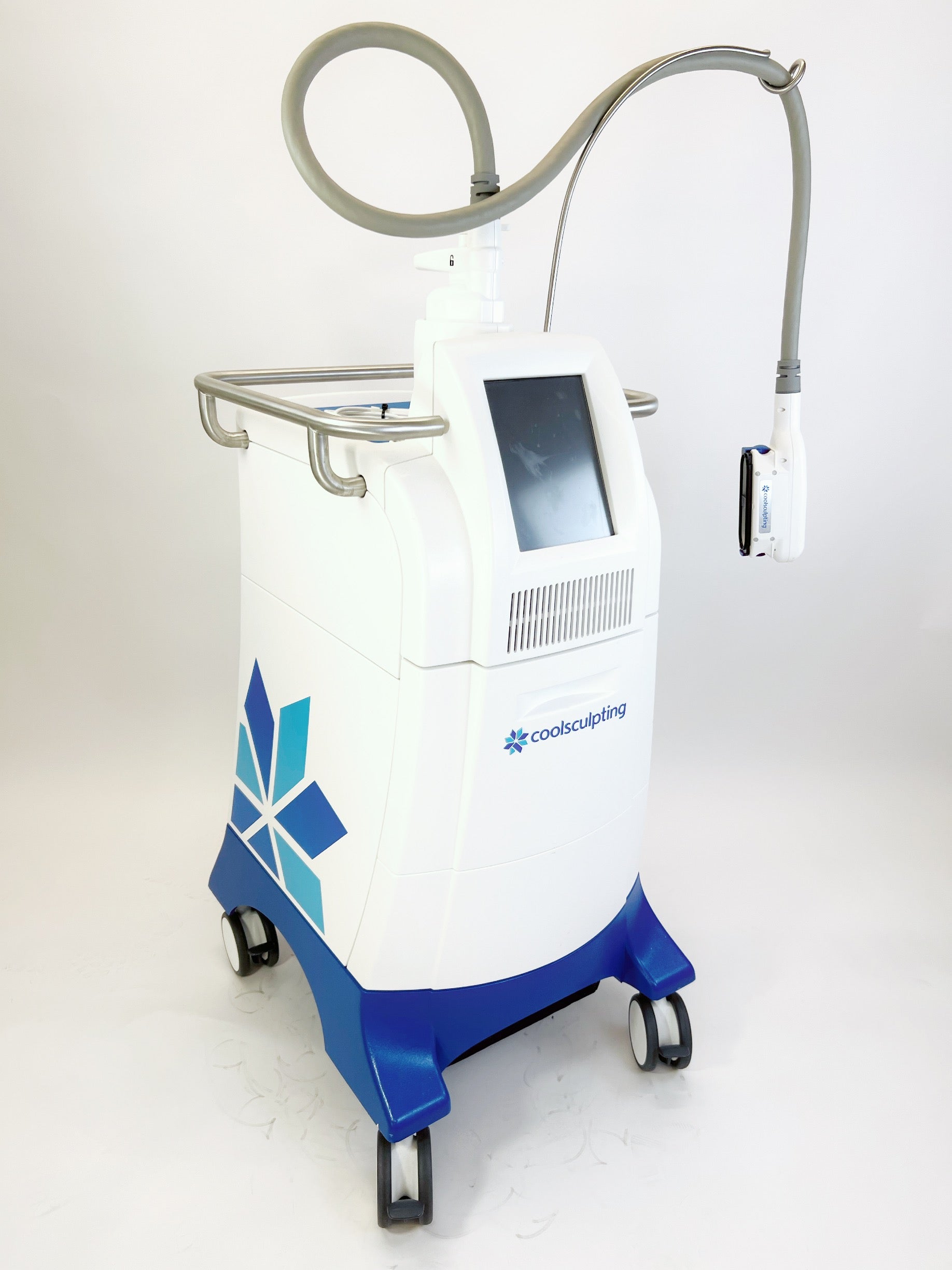 2017 Allergan Zeltiq Coolsculpting Machine With All 5 Applicators For 2017-allergan-zeltiq-coolsculpting-machine-with-all-5-applicators-for