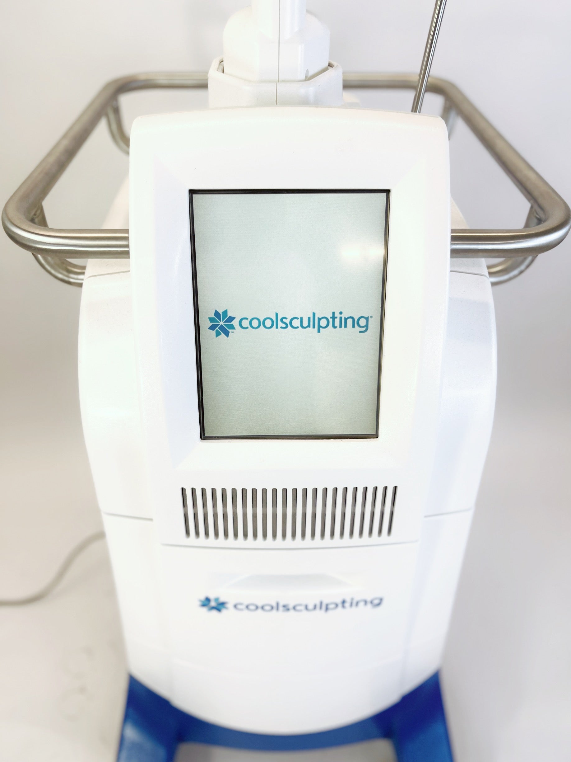 2017 Allergan/Zeltiq Coolsculpting Machine with all 5 Applicators for Sale